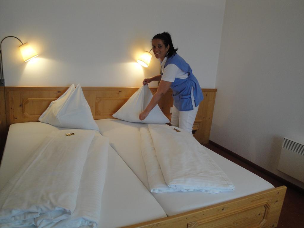 Genussgasthof & Hotel Beim Krutzler Heiligenbrunn Eksteriør bilde